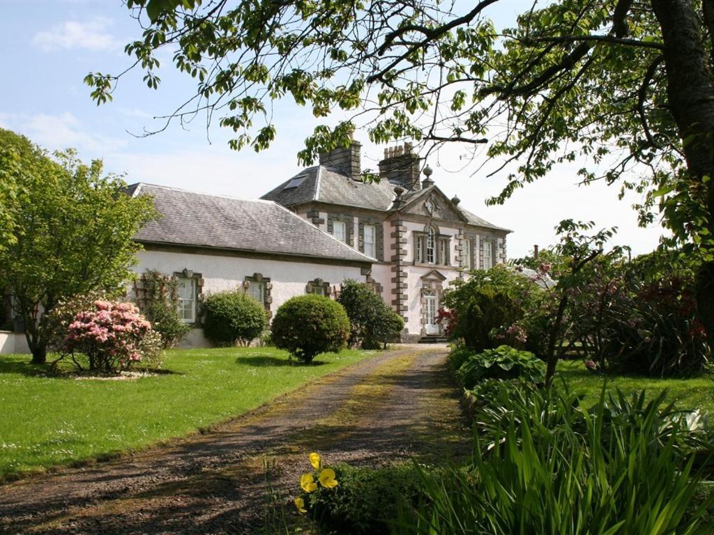 The Coach House At Stewart Hall * Rothesay